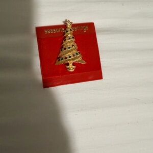Vintage Gold-Tone Christmas Tree Brooch with Multicolored Accents
